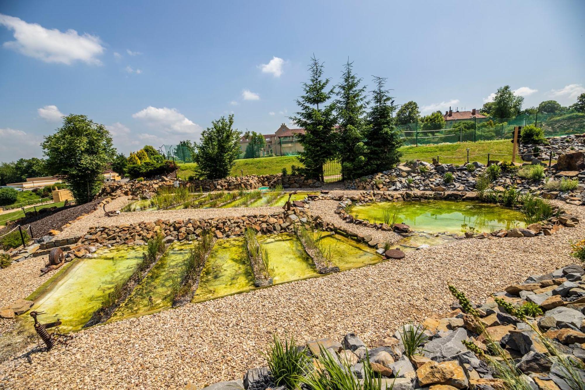 Hotel Allvet Дрновице Экстерьер фото